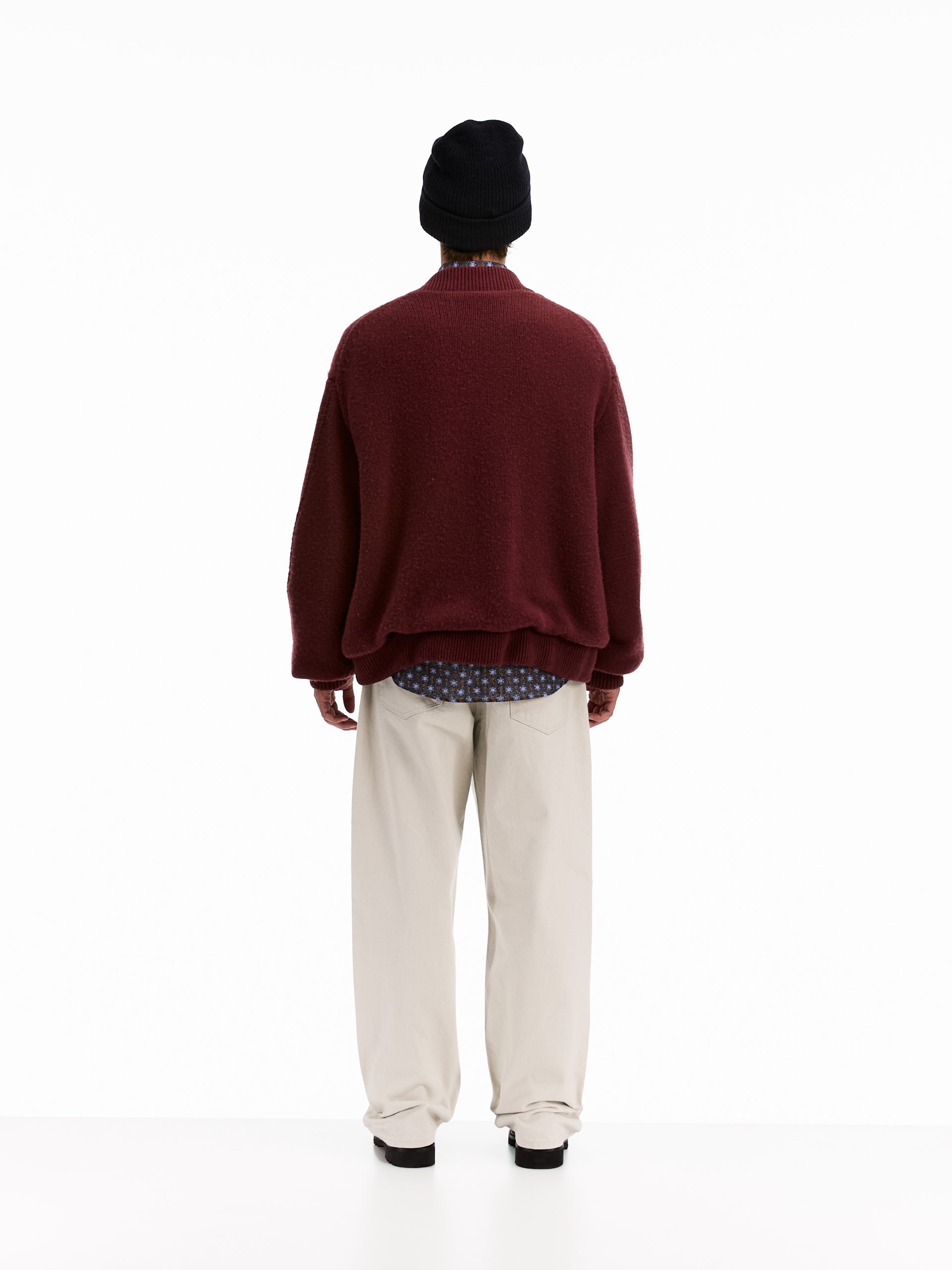 vowels-aw25-model-madame-red-