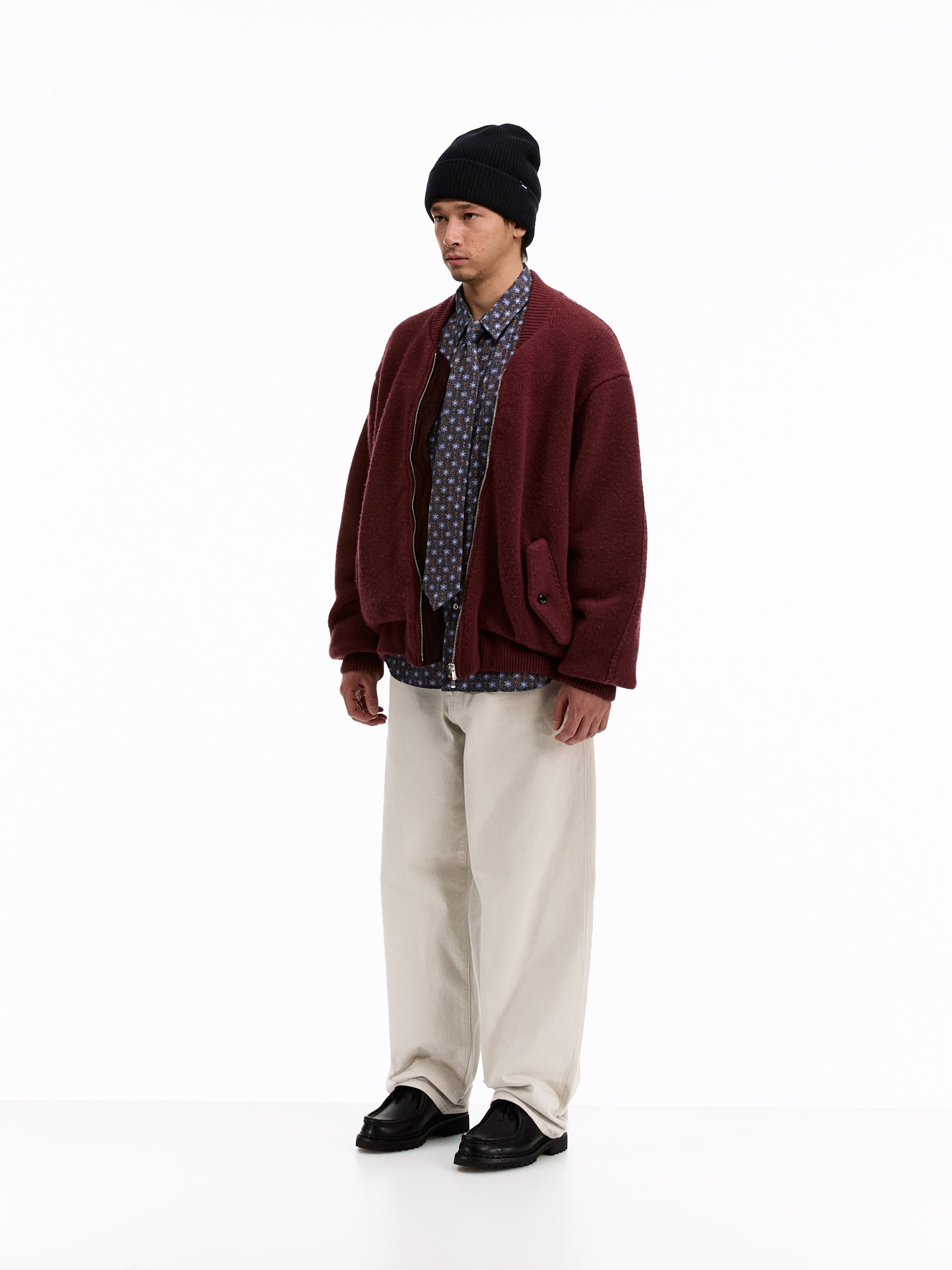 vowels-aw25-model-madame-red-