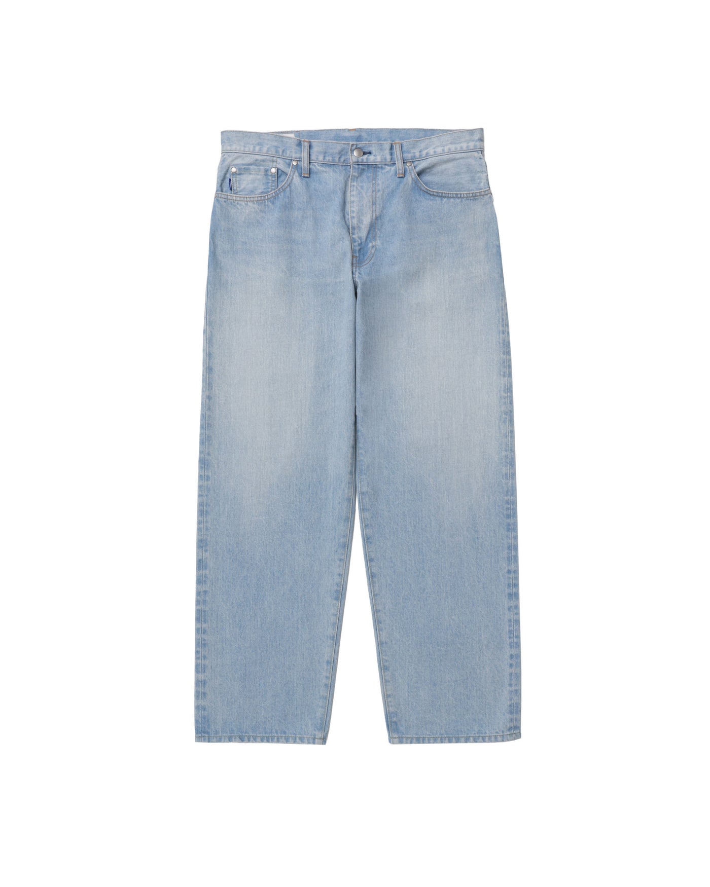Front view of Baggy Denim in Lotta